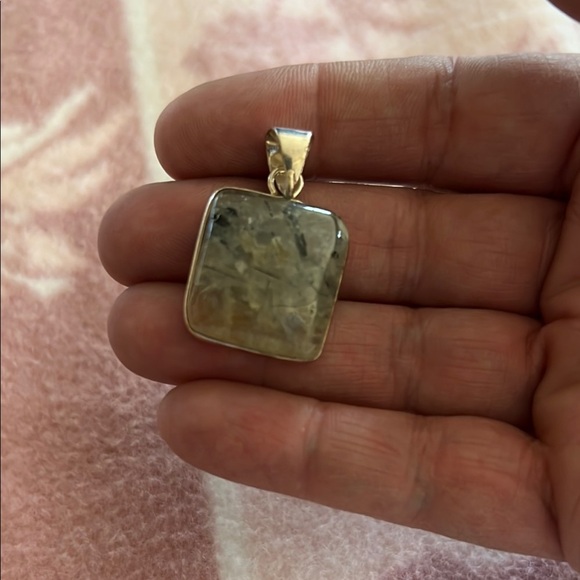 Natural Prehnite Pendant Necklace with Tourmaline Inclusions – 925 chain - Picture 1 of 2